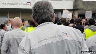 Workers at Aulnay plant