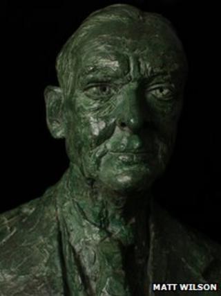 Bust of TS Eliot