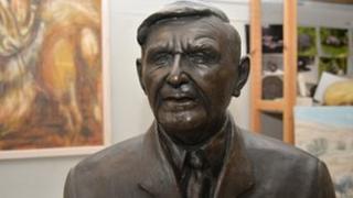McLaren statue