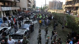 Crowds outside Iranian embassy, south Beirut (19 Nov)