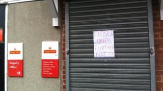 Closed sign at Nuneaton sorting office