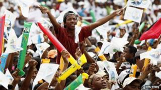Supporters of Jean Louis Robinson in Madagascar (18 December 2013)