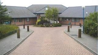 Uned Hergest, Ysbyty Gwynedd