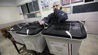 Election worker in Cairo, 14 January