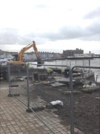 Work on aberystwyth shelter