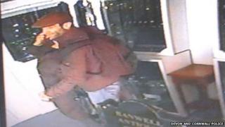 CCTV image of jewellery suspect