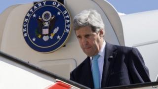 John Kerry arrives in Jordan's capital, Amman (26 March 2014)