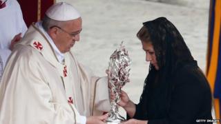 Pope Francis and Floribeth Mora