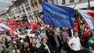 Trade union march in Warsaw, 1 May 14