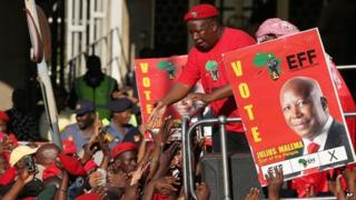 Julius Malema addresses supporters outside South African Broadcasting Corporation building in Johannesburg. 29 April 2014
