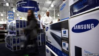 Shoppers in US Best Buy store