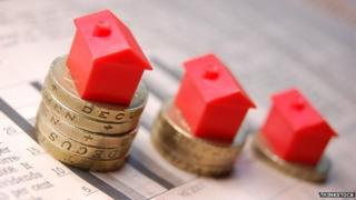 Monopoly houses on pound coins