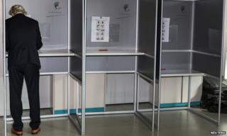 Geert Wilders voting, 22 May 14