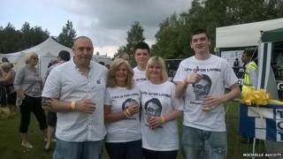 Jane Sutton and festival goers