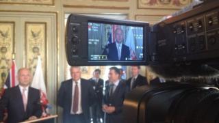 William Hague and Carwyn Jones in Brussels