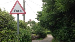 Ford warning sign in Stowey