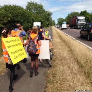 Children walking to route in a bid to demonstrate the dangers