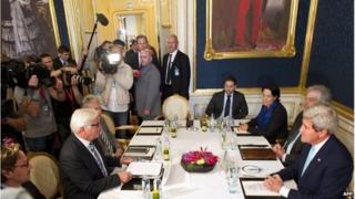 Delegates at Iran nuclear talks (13/07/14)