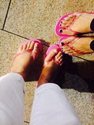 Flip flop wearers in Newcastle