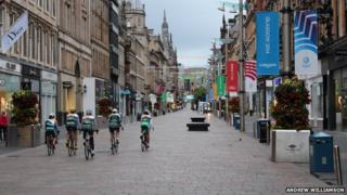 Cyclists in Buchanan Street