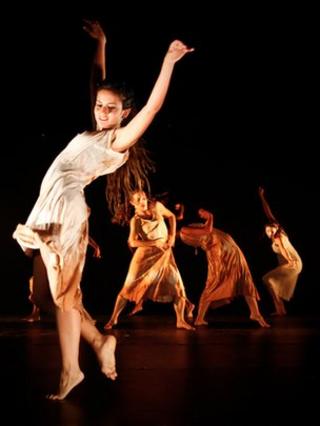 Pola Dance Company's La Karina