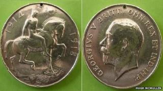 Both sides of Hugh McMullen's medal