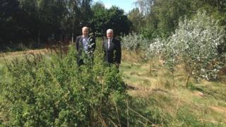 Resident Dave Butler (left) and Barrie Cooper, Conservative councillor for Gamston, (right)