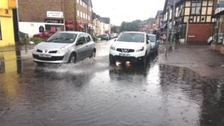 Roedd problemau yn Ystum Taf, Caerdydd