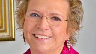 Dr Anna Gregor