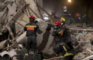 Search at a four-storey building at Rosny-sous-Bois