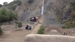 Quarter pipe