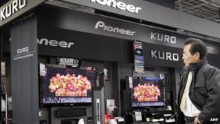 Pioneer TV screens display