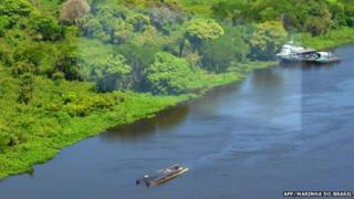 Capsized tourism boat on the Paraguay river