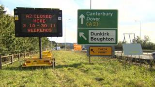 Signs for A2 closure