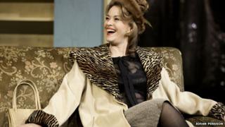 Eva Pope played Helen in A Taste of Honey (2012)