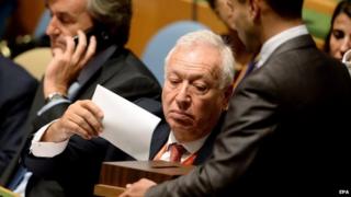 Jose Manuel Garcia-Margallo y Marfil casts Spain's vote in New York, US on 16 October 2014