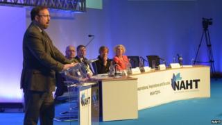 Russell Hobby addresses NAHT conference