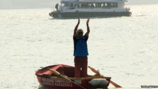 Huseyin Urkmez on his rowing boat