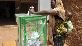 Nigerian woman voting