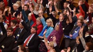 Members of the Church of England's general synod cast their votes in favour of women bishops on 17 November 2014