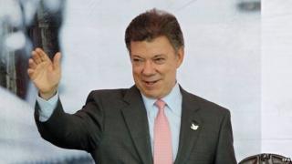 Colombian President Juan Manuel Santos speaks in Bogota on 1 December 2014.