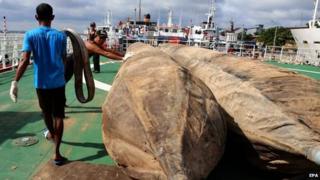 Salvage operation in Java Sea, 21 Jan