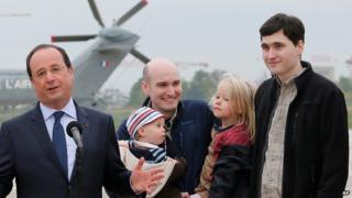 Nicolas Henin and Pierre Torres, with President Hollande