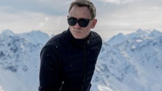 Daniel Craig
