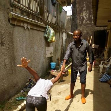 @CheyssonY tweets: #courberdoschallenge en mode #DoLeDab ou est @TENOR_officiel sur ca?