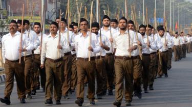 विश्व हिंदू परिषद, राष्ट्रीय स्वयंसेवक संघ