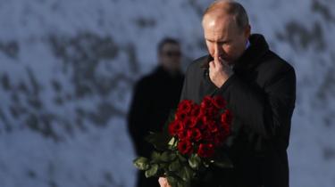 President Putin at Volgograd war memorial, 2 Feb 18