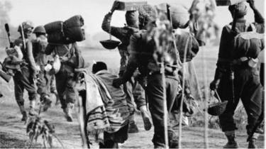 বাংলাদেশের মুক্তিযুদ্ধে ভারতীয় সেনাবাহিনী সরাসরি অংশগ্রহণ করে যুদ্ধের শেষের দিকে