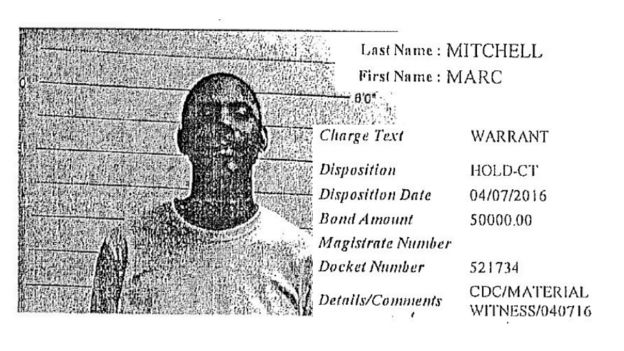 Orden de detención contra MItchell.