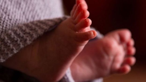 أحذية بكعب عال للرضع تثير الغضب في الولايات المتحدة